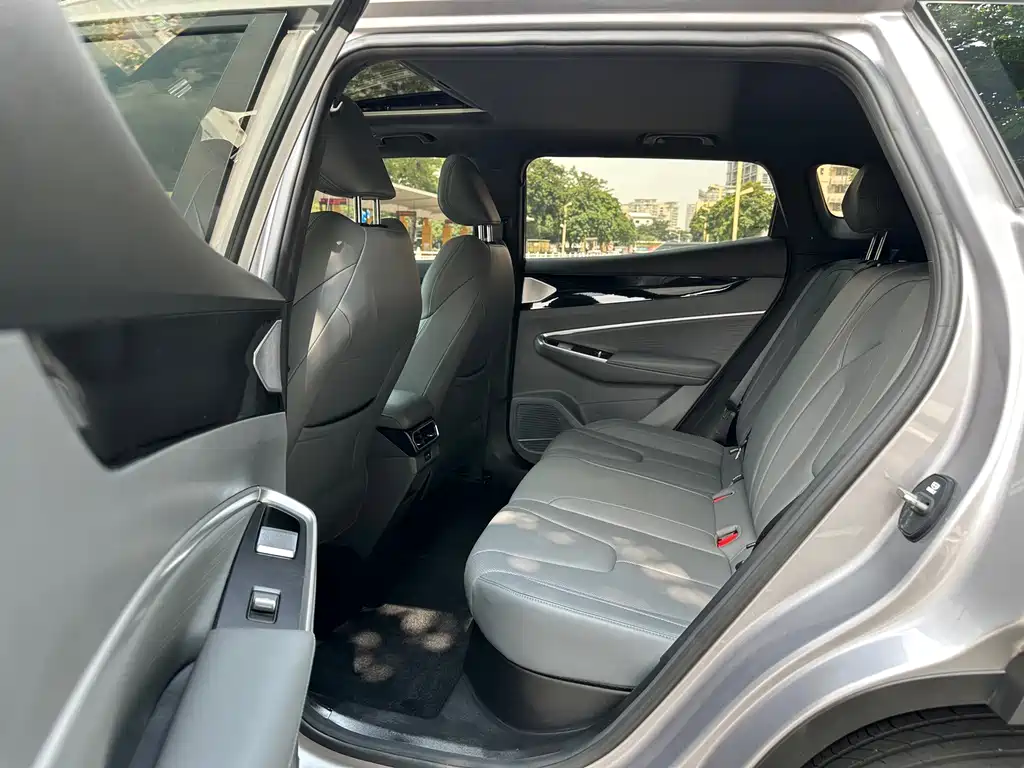 Geely Boyue — миниатюра 8