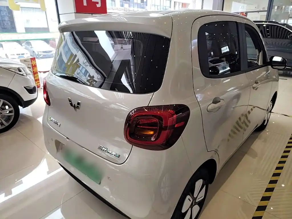 Wuling MINIEV — миниатюра 7