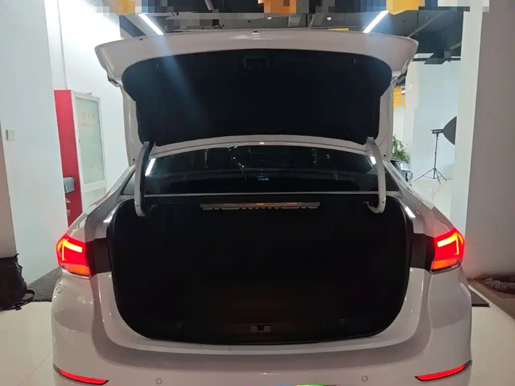 Buick Excelle — миниатюра 19