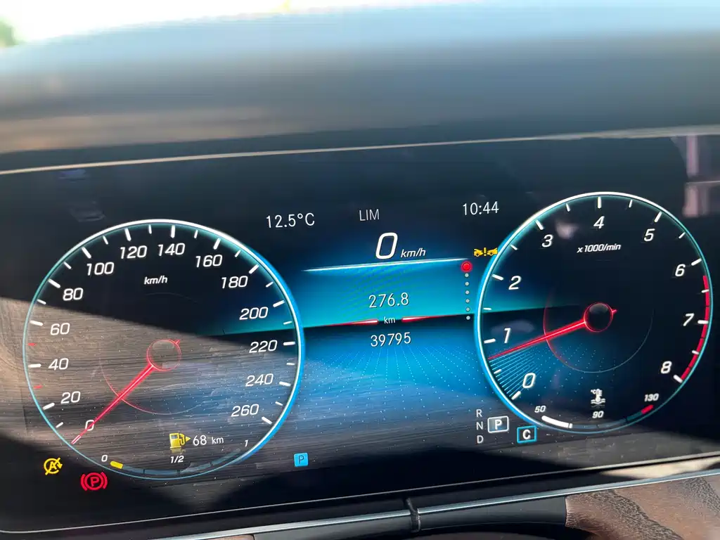 MERCEDES-BENZ E CLASS