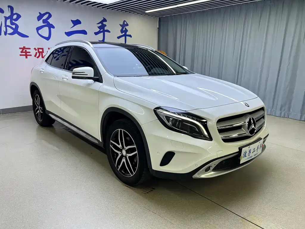 Mercedes-Benz GLA 2016 GLA 200 Fashion