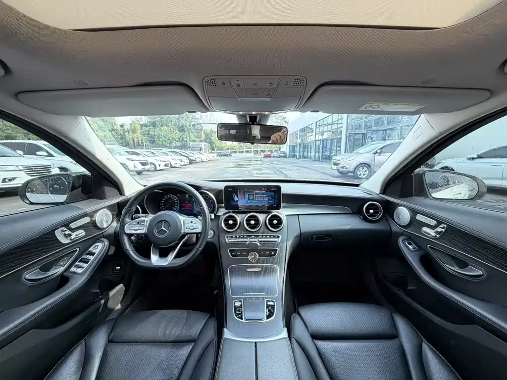 Mercedes-Benz C-Class — миниатюра 5