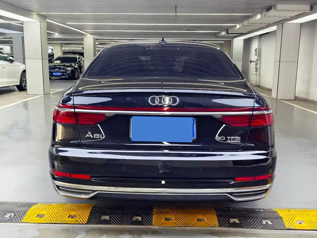 Audi A8 — миниатюра 18
