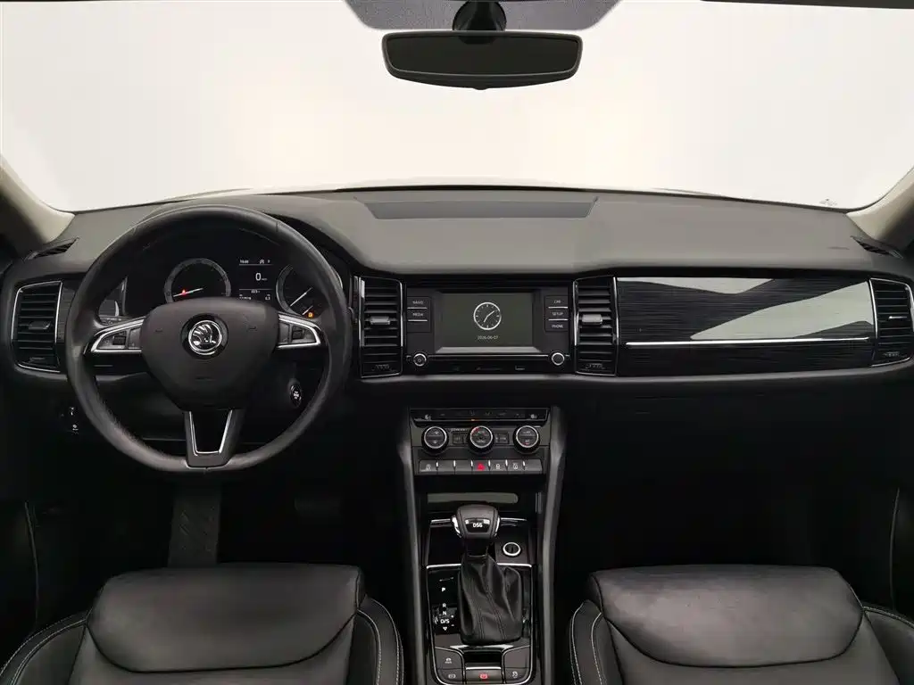 Skoda Kodiaq 2017 TSI330 7 мест Luxury