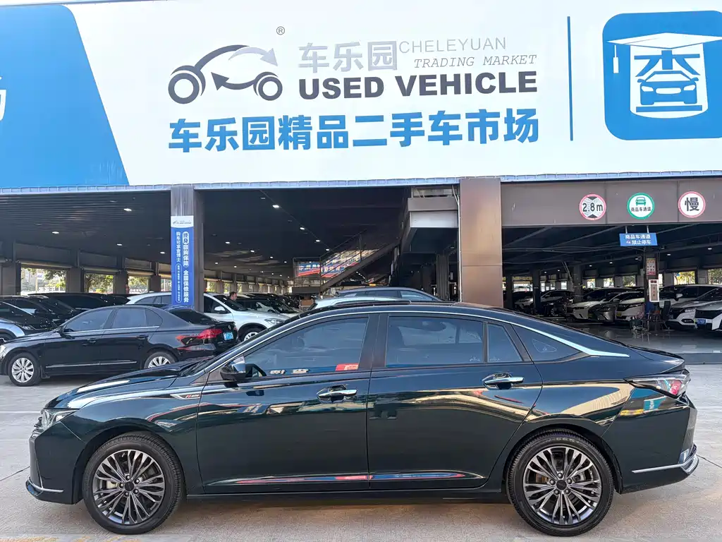 Dongfeng Aeolus Yixuan Max MAX 2021 1.5T