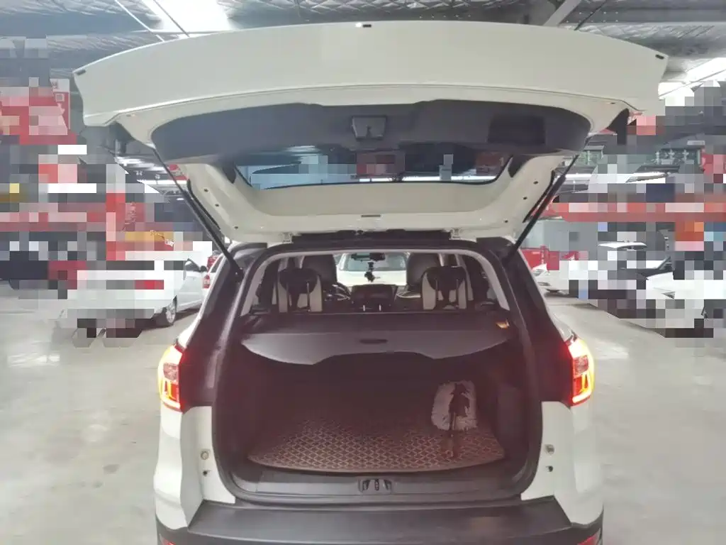 Ford Kuga — миниатюра 19