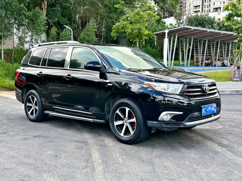 Toyota Highlander 2009 2.7L 5 мест Elite