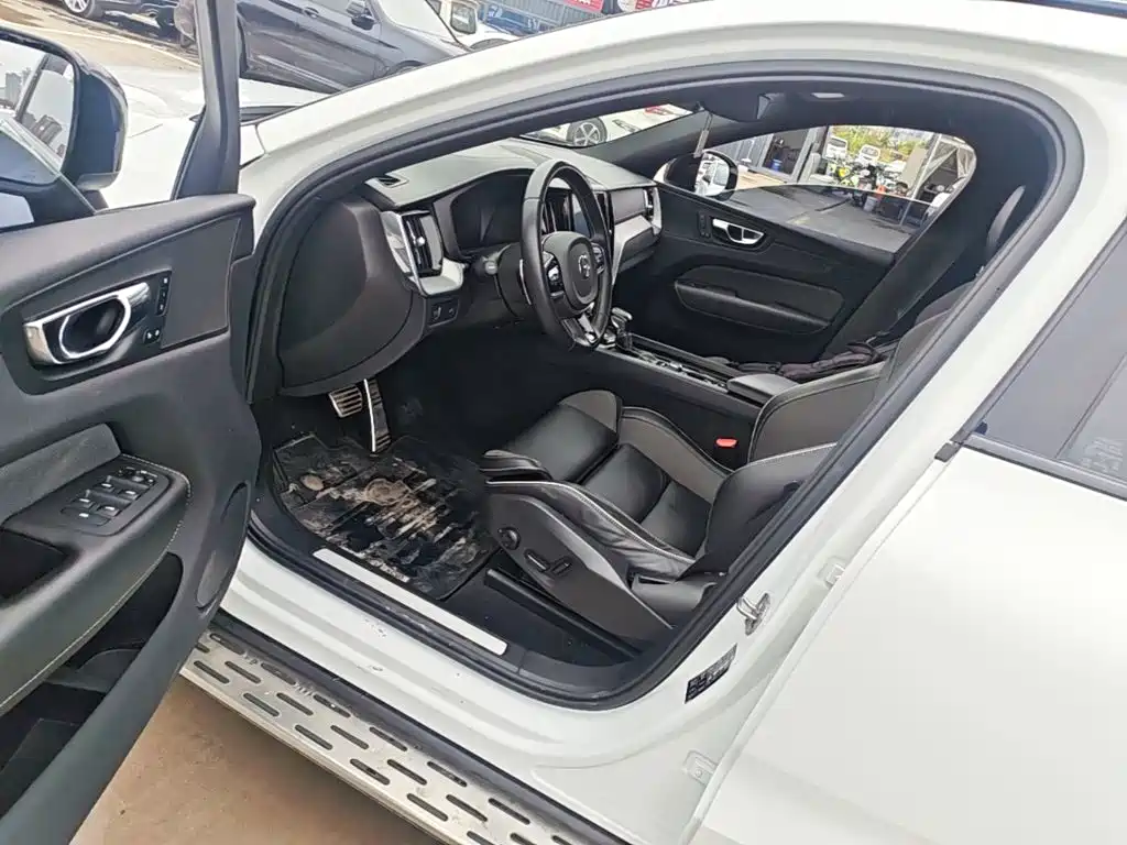Volvo XC60 — миниатюра 16