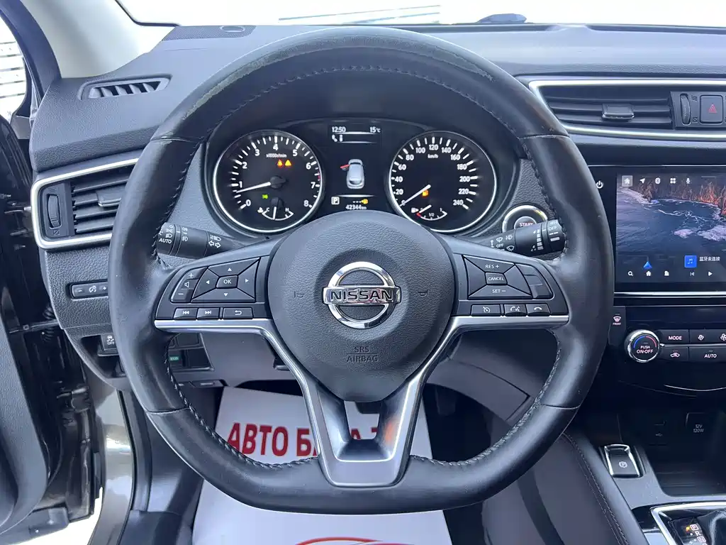 Nissan Qashqai — миниатюра 10