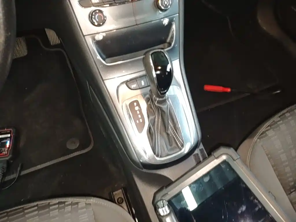 Buick Verano — миниатюра 14
