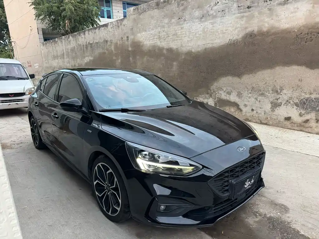 Ford Focus — миниатюра 3