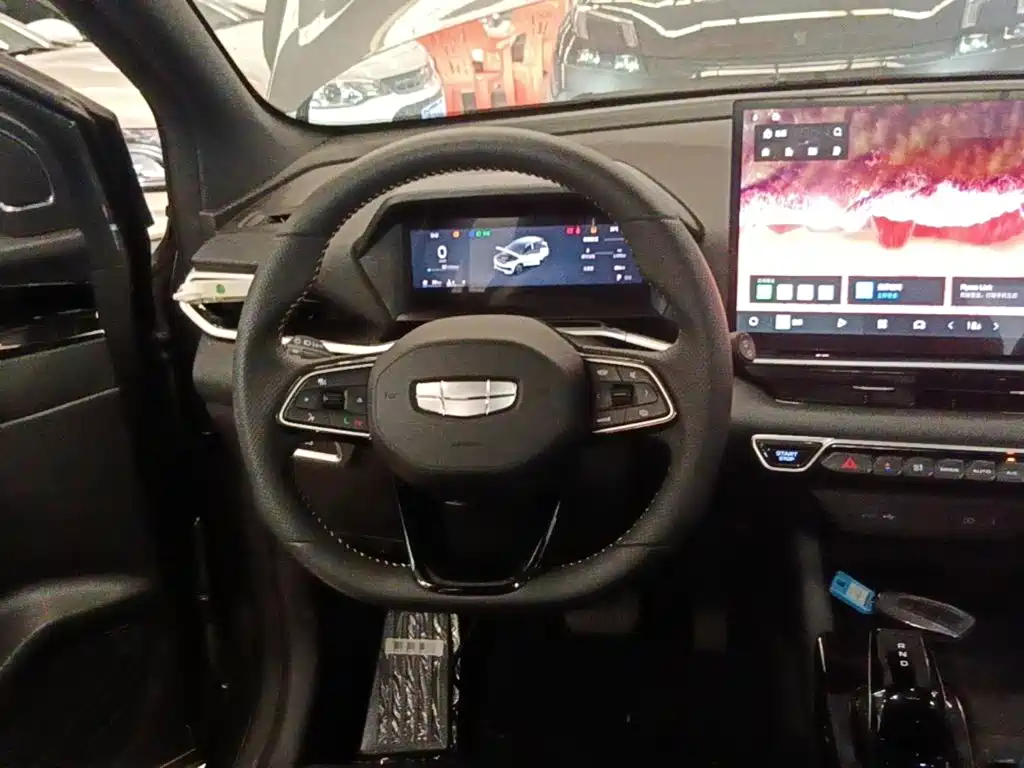 Geely Binyue — миниатюра 11