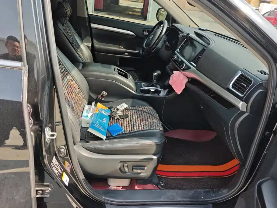 Toyota Highlander — миниатюра 8
