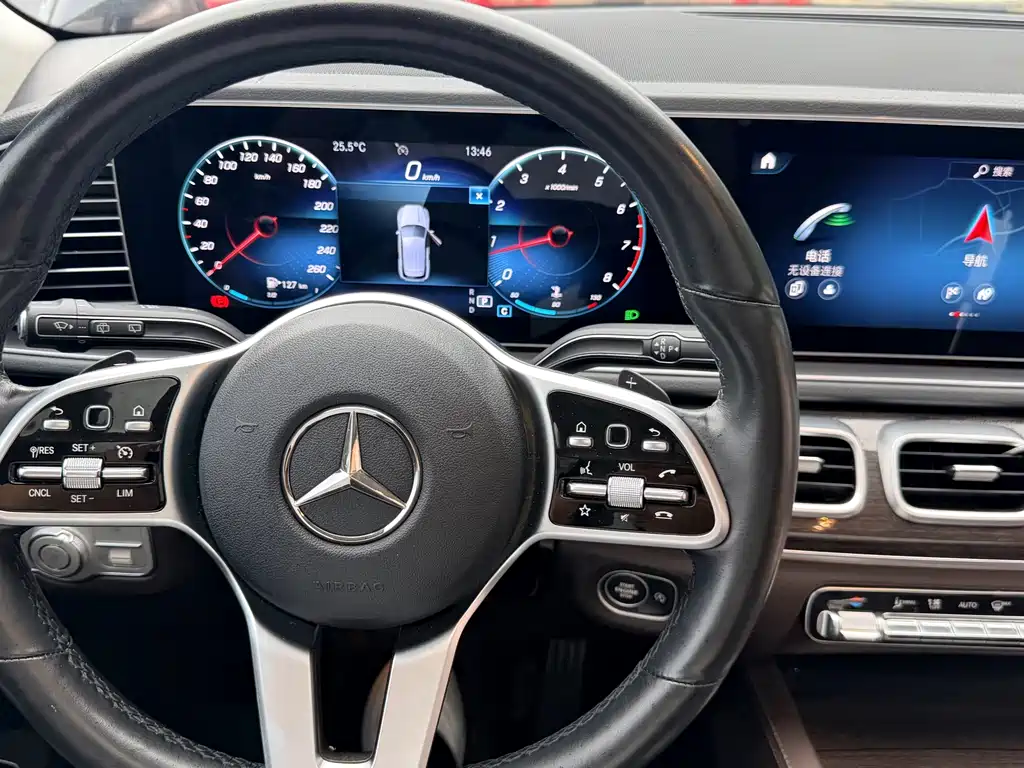Mercedes-Benz GLE (Import) — миниатюра 6