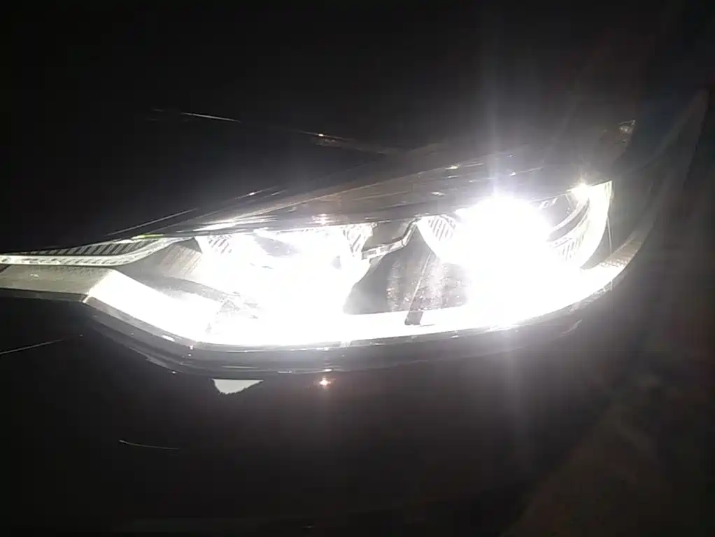 BMW 3 Series — миниатюра 24