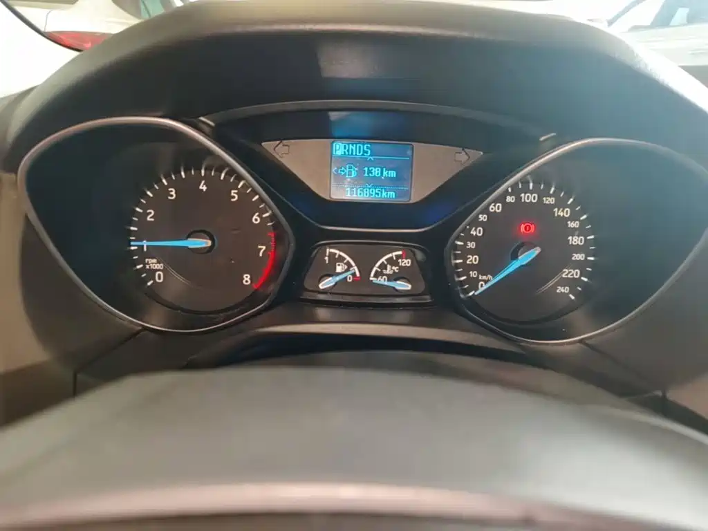 Ford Focus — миниатюра 12