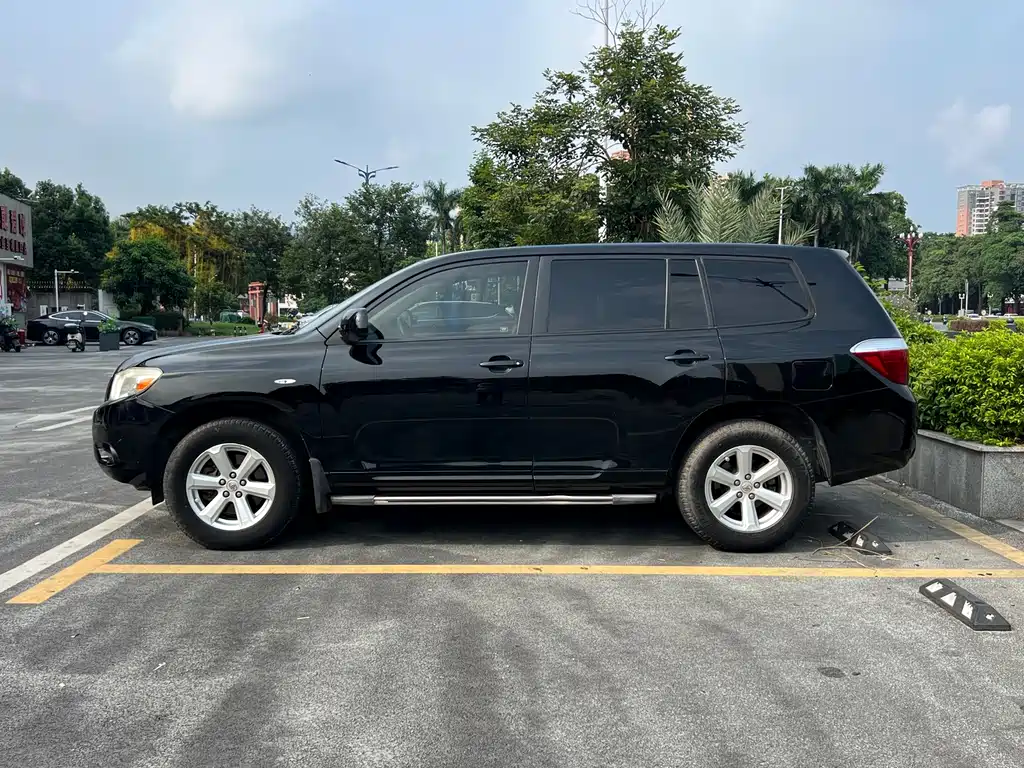 Toyota Highlander — миниатюра 4