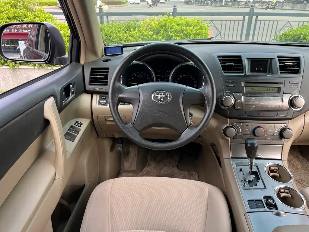 Toyota Highlander — миниатюра 10