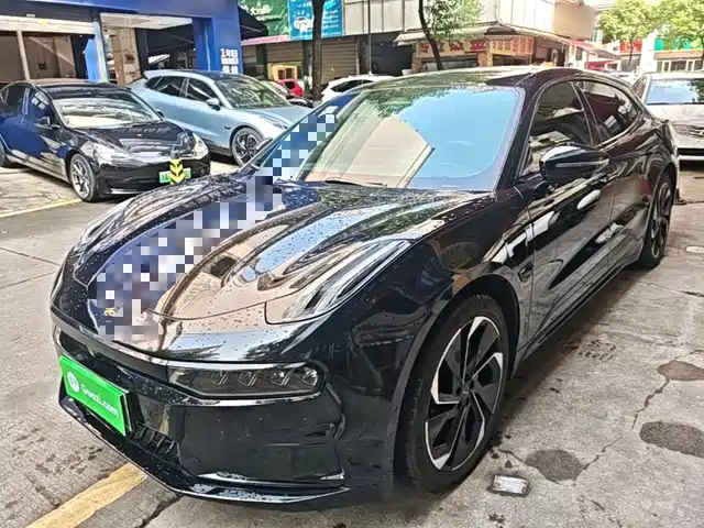 Zeekr 001