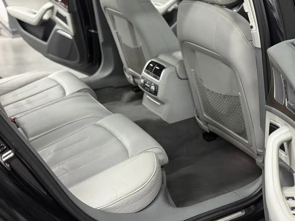 Audi A6L — миниатюра 15