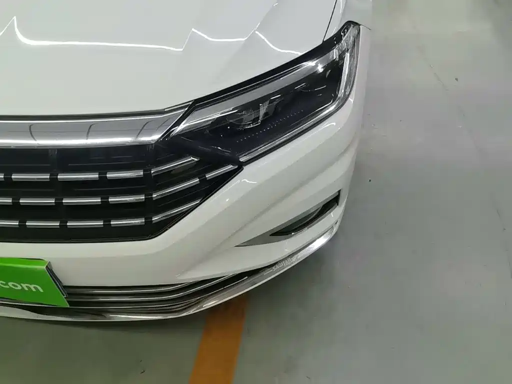 Volkswagen Sagitar — миниатюра 24