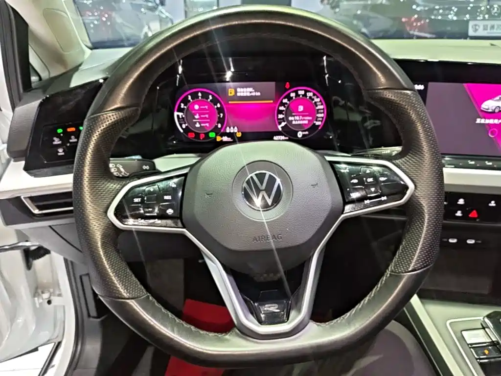 Volkswagen Golf — миниатюра 11