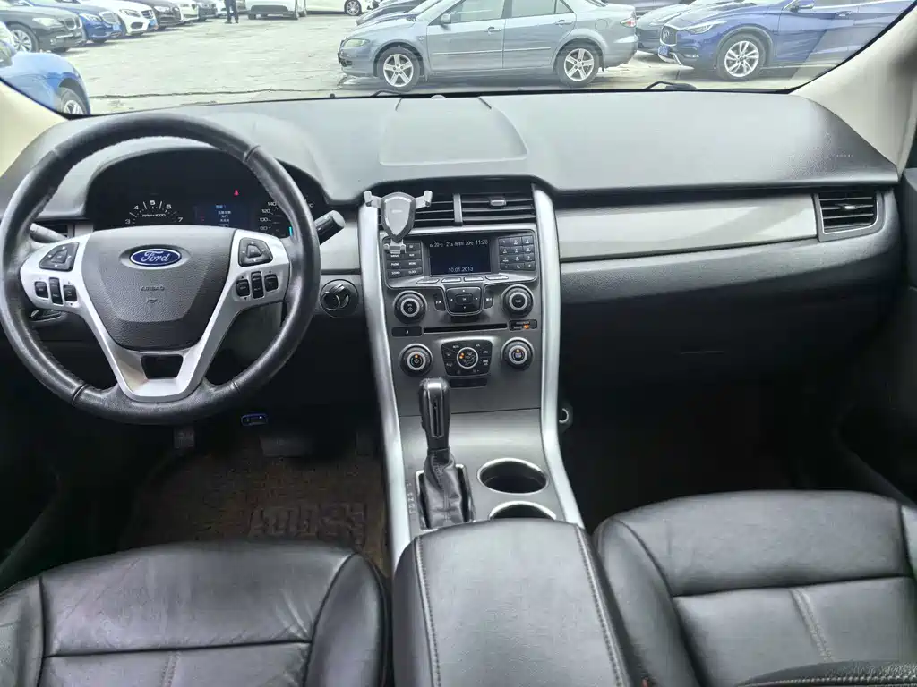 Ford Edge (Import) — миниатюра 13