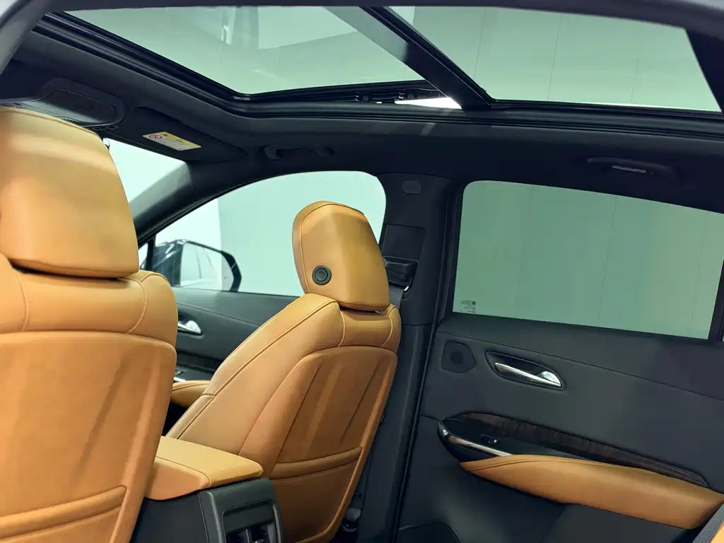 Cadillac XT4 — миниатюра 28