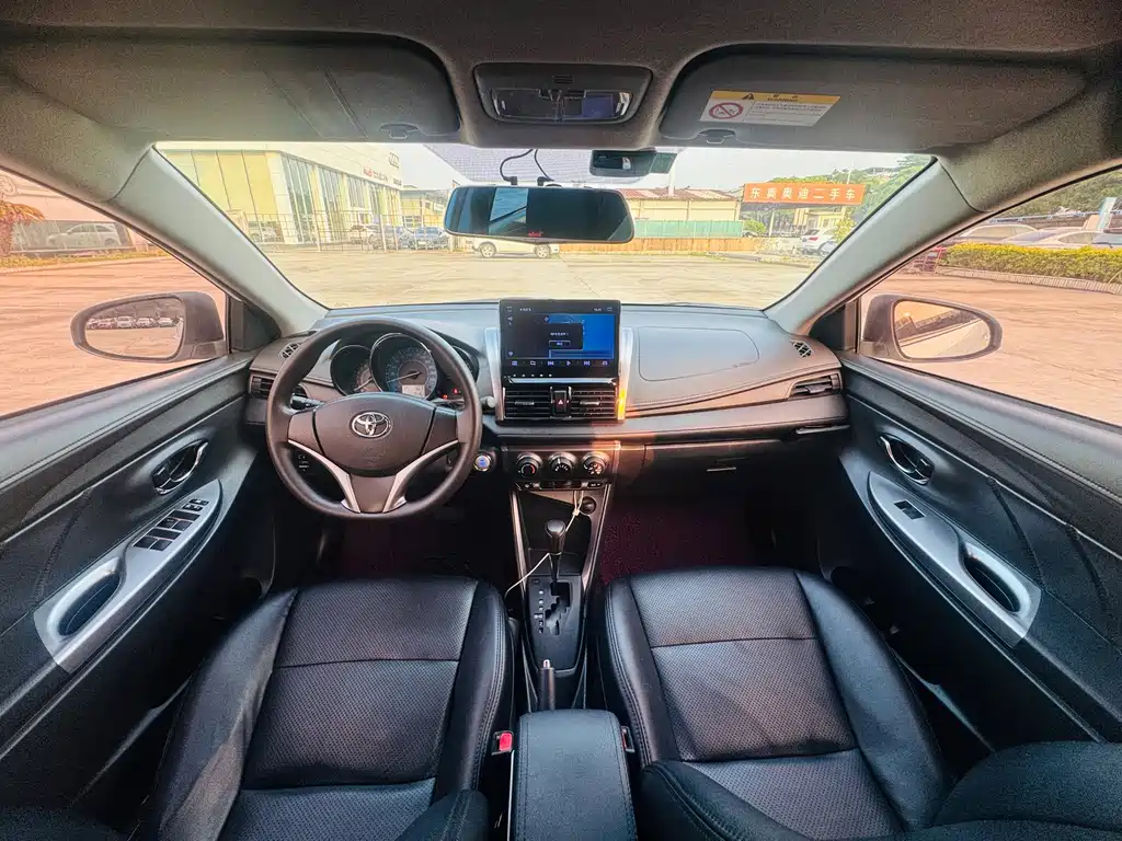 Toyota Yaris L — миниатюра 11