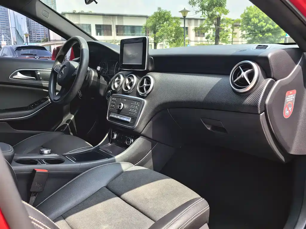 Mercedes-Benz A-Class (Import) — миниатюра 13