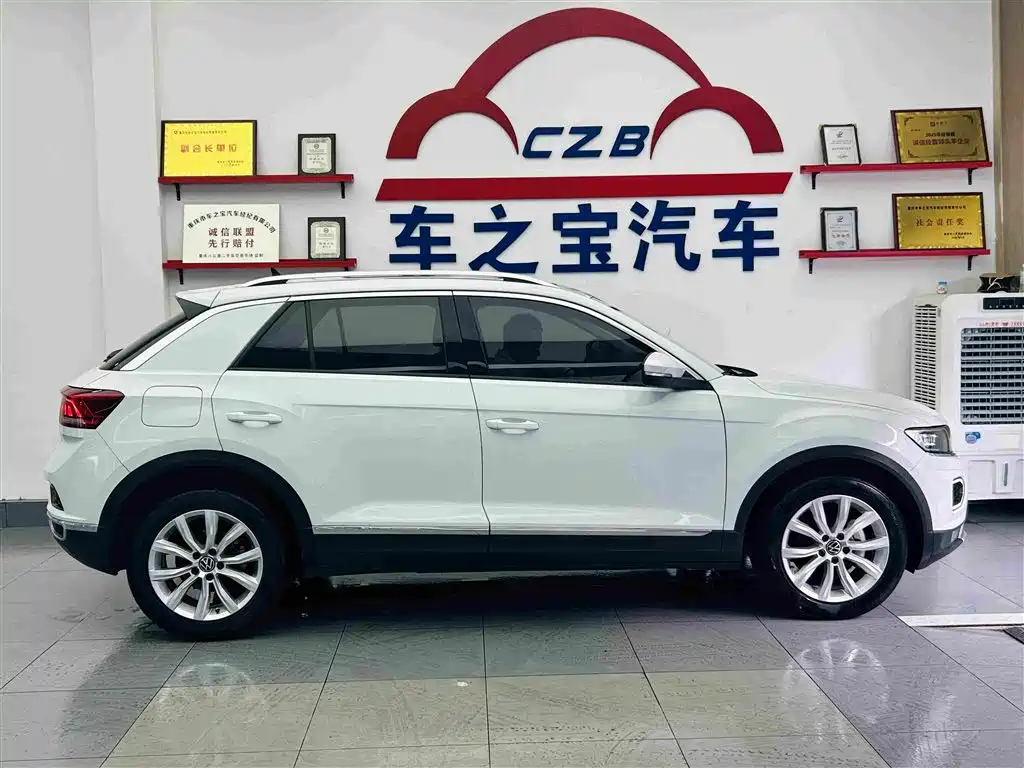Volkswagen T-Roc — миниатюра 9
