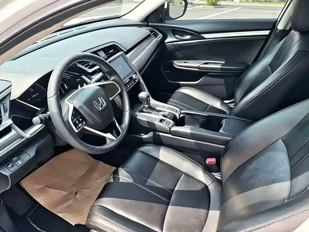 Honda Civic — миниатюра 4