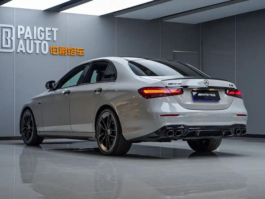 MERCEDES-BENZ E CLASS AMG