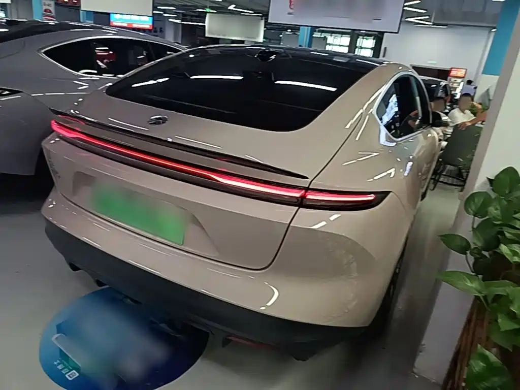 NIO ET5 — миниатюра 7