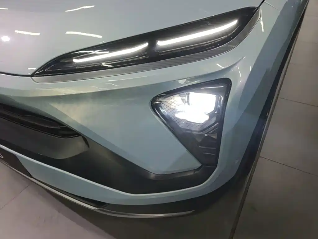 NIO ES6 — миниатюра 24