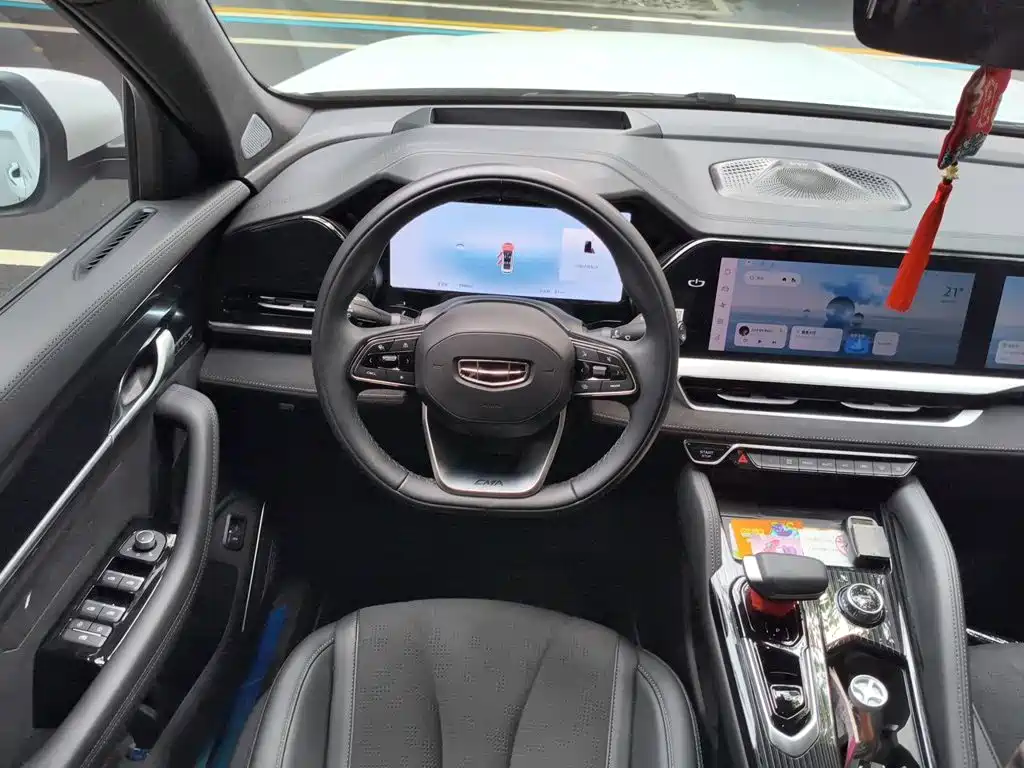 Geely Xingyue L — миниатюра 11