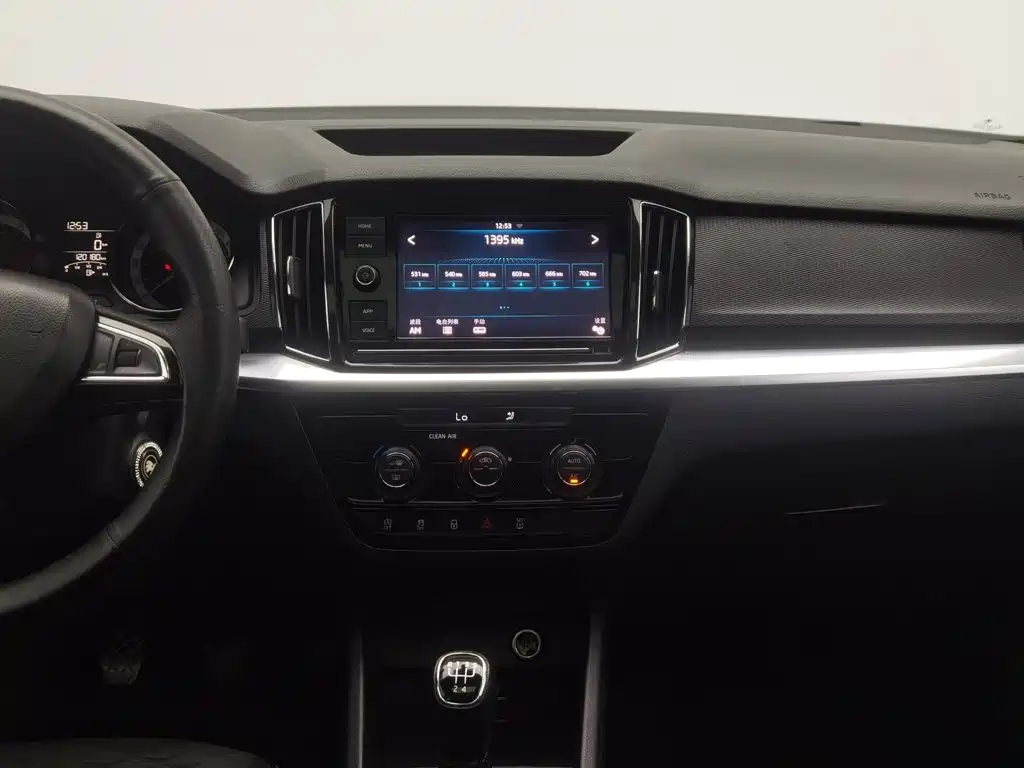 Skoda Kamiq — миниатюра 12