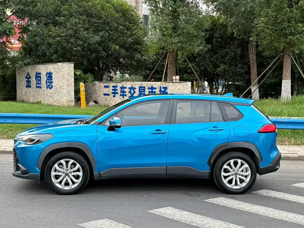 Toyota Frontlander 2022 2.0L CVT Lead