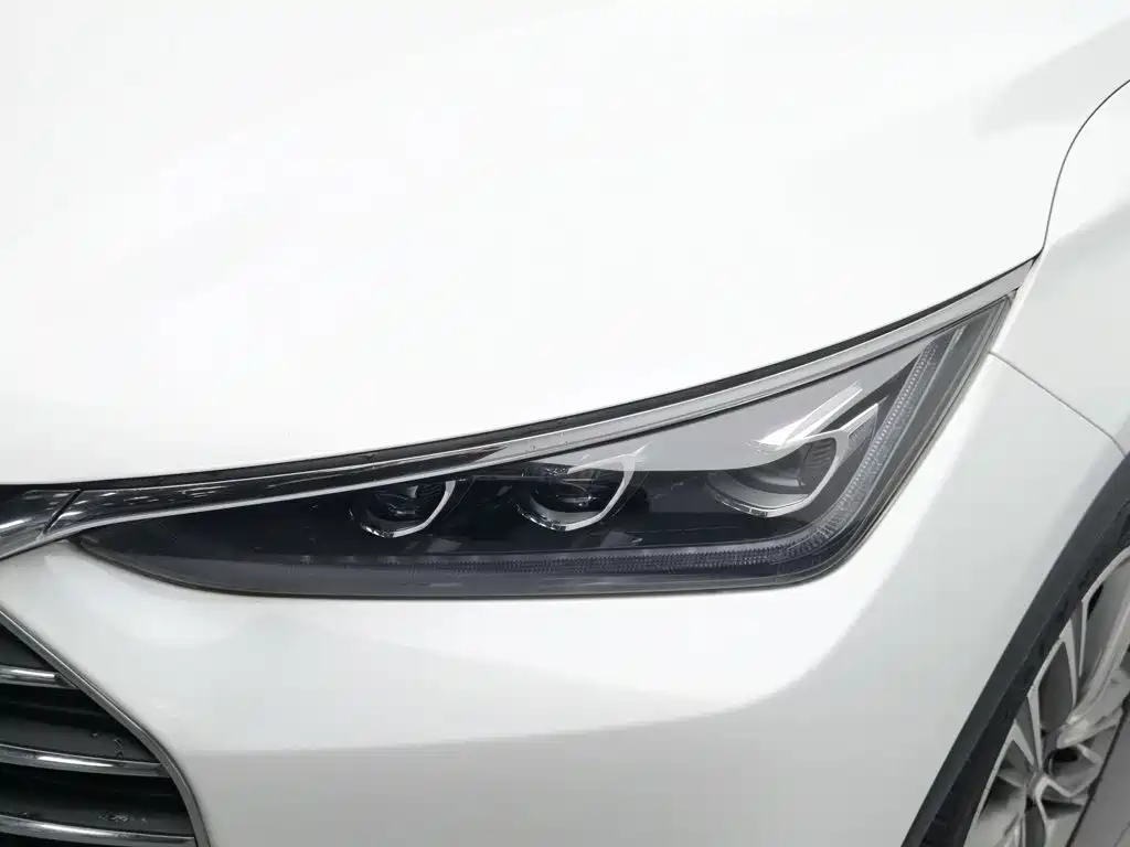 BYD Tang — миниатюра 7