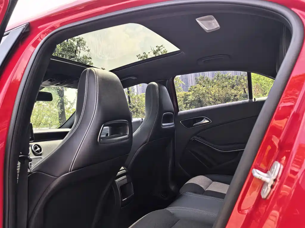 Mercedes-Benz A-Class (Import) — миниатюра 14