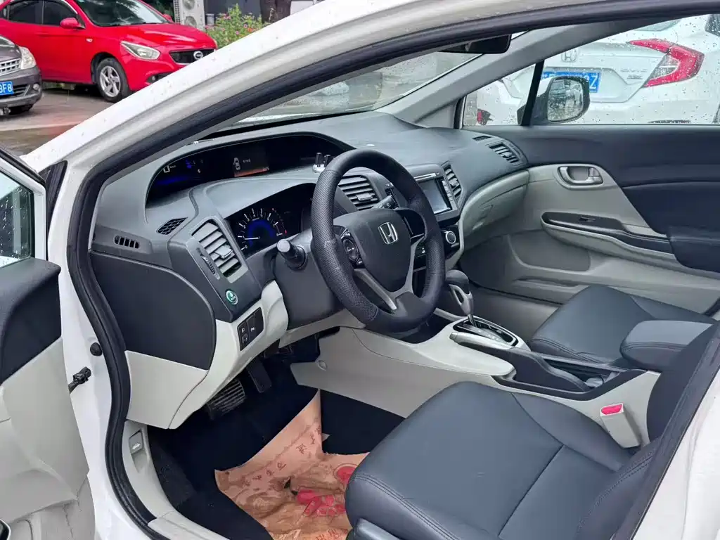 Honda Civic — миниатюра 4