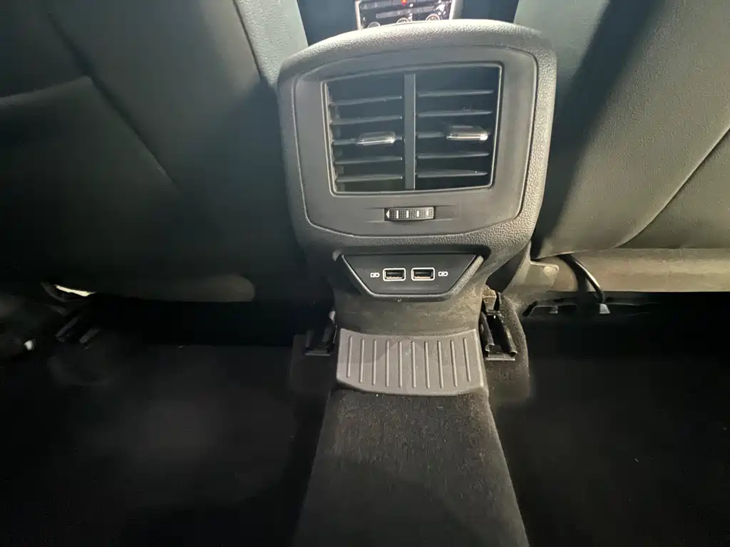 VOLKSWAGEN T ROC EXPLORING SONGS