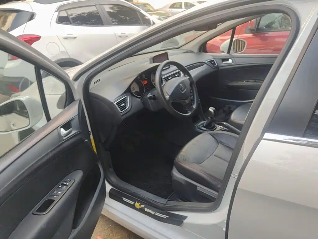 Peugeot 308 — миниатюра 16