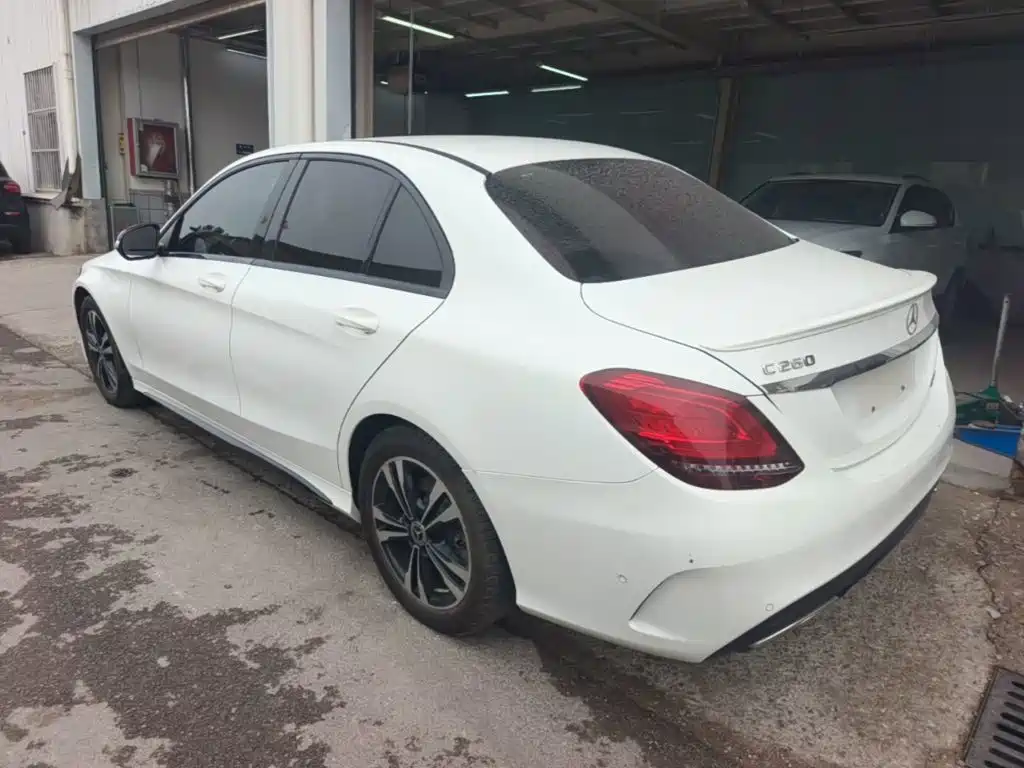 Mercedes-Benz C-Class — миниатюра 5