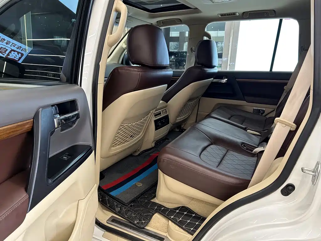 Toyota Land Cruiser — миниатюра 16