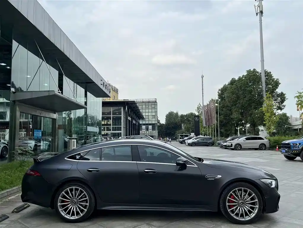 MERCEDES-BENZ AMG GT