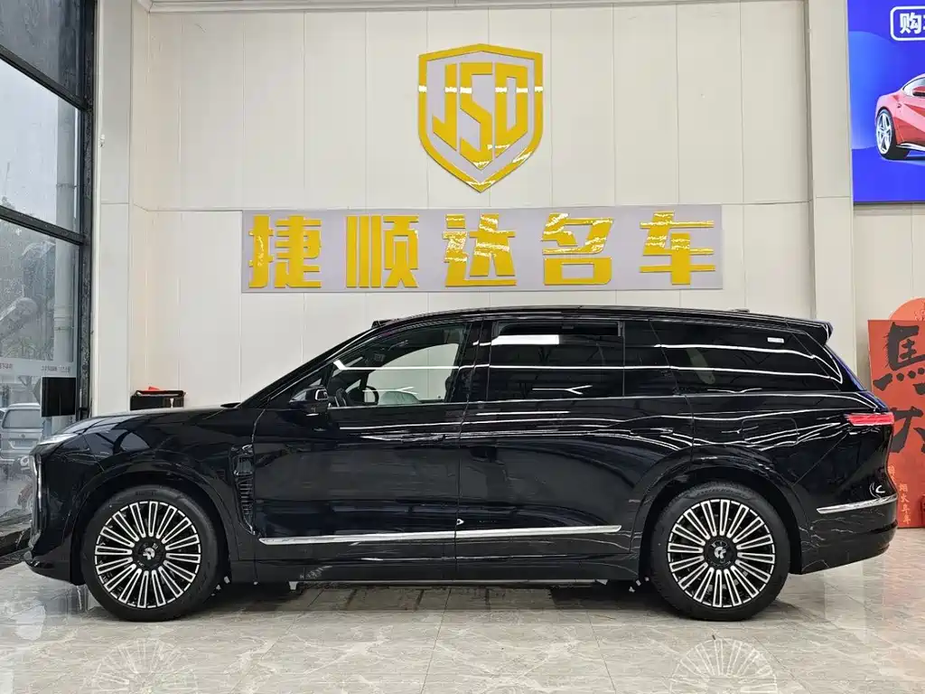 NIO ES8 2026 мест Executive Luxury