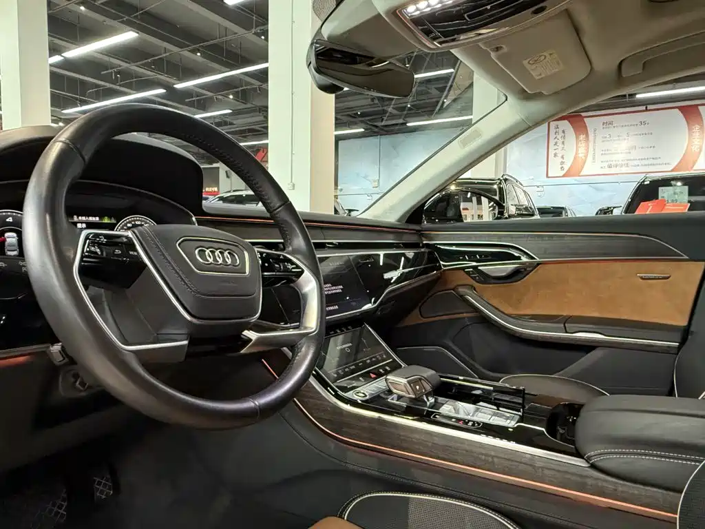 Audi A8 2022 Черный из Китая