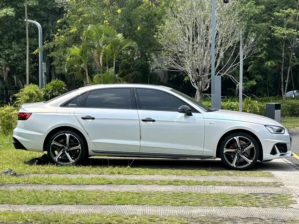Audi A4L — миниатюра 7