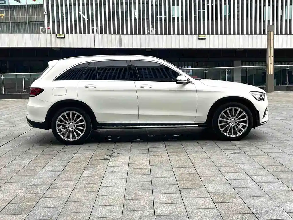 Mercedes-Benz GLC — миниатюра 10